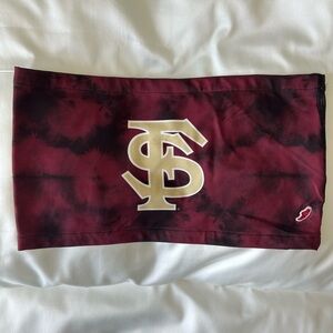 Florida State bandeau top. Garnet/black tie-dye pattern. Logo. Size M/L. NWOT !